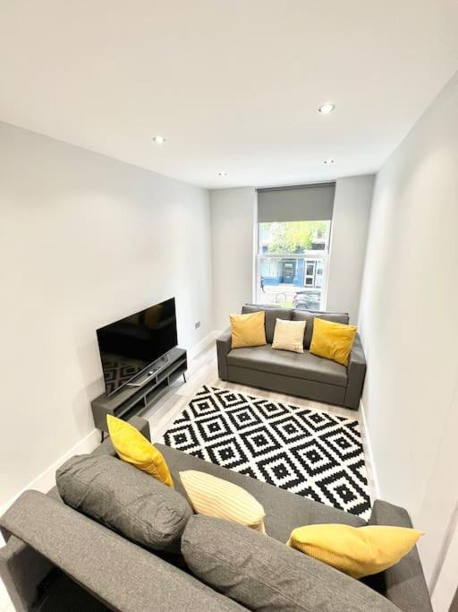 Wow Abbey Road Apartment - Sleeps Up To 8 London Exterior photo